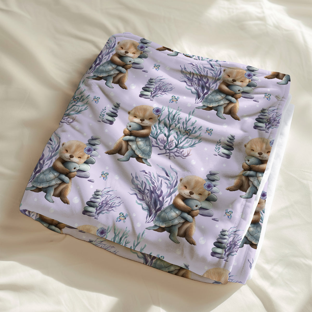 calinou doudou, couverture Douceur Océane, loutre, tortue, feuillage, algue, violet, lilas par 4Timini. 