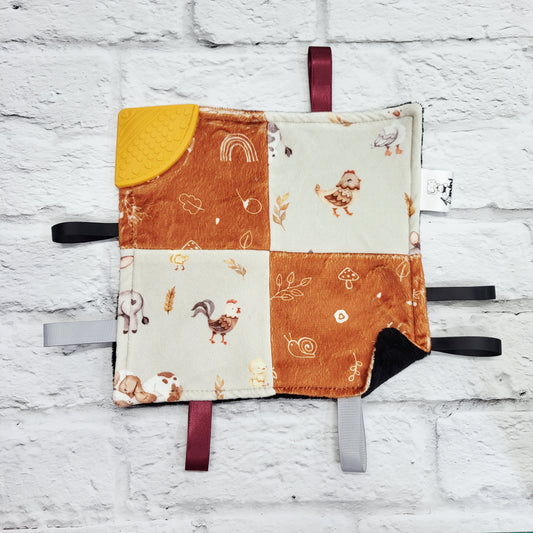 Ferme rouille patchwork - Doudou étiquettes avec coin de dentition