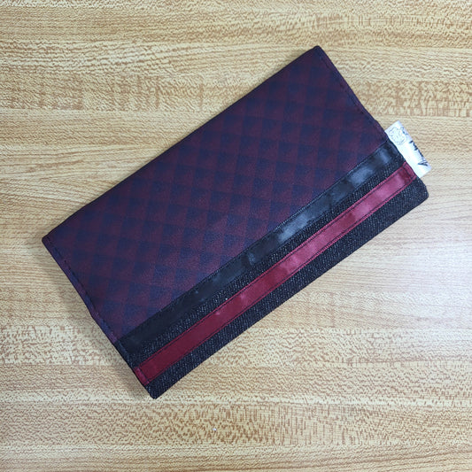 Pyramide rouge - Protège carnet