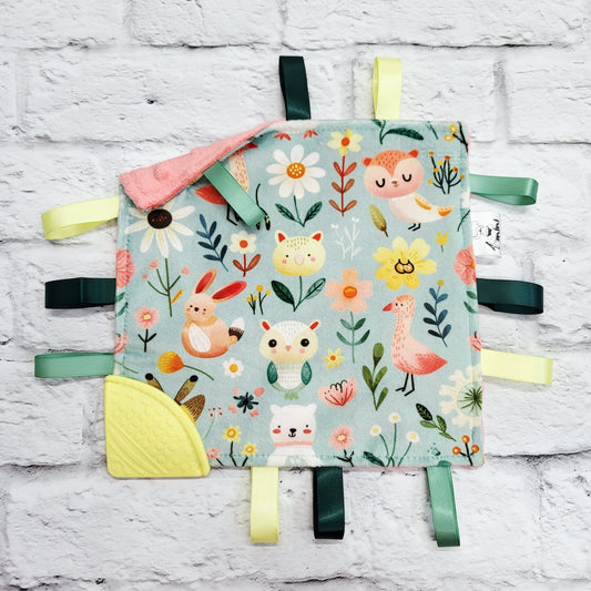 Doux printemps - Doudou étiquettes craquante avec coin de dentition
